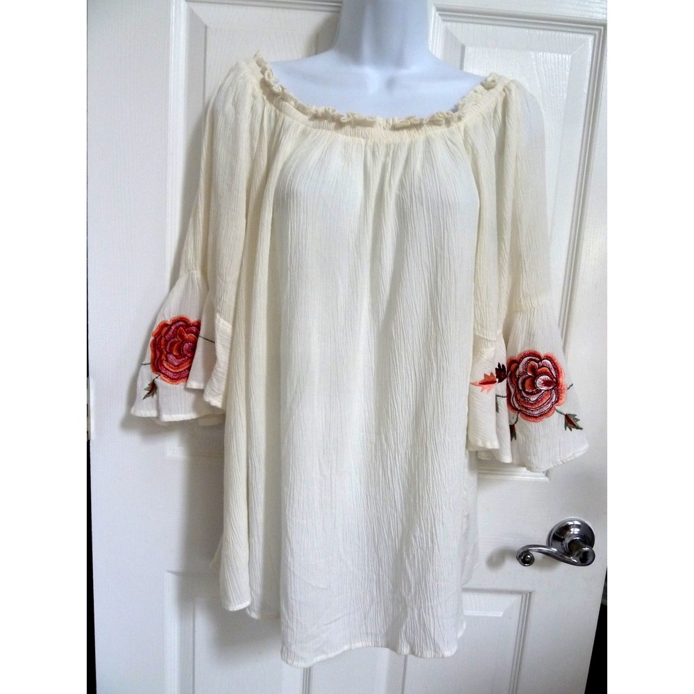Speed Limit Plus Sz 2X Off-White Crinkle Embroidered Boho Ruffle Blouse 117761